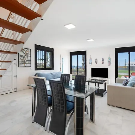 Spacious Laurisilva Vila *