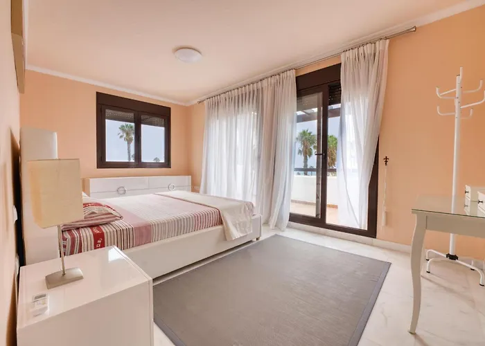 Spacious Laurisilva